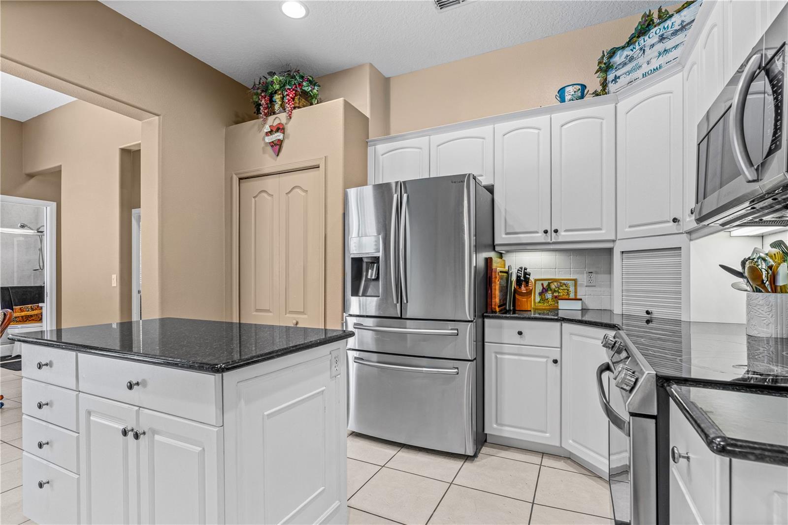 3412 Rexford Cir Property Photo 26