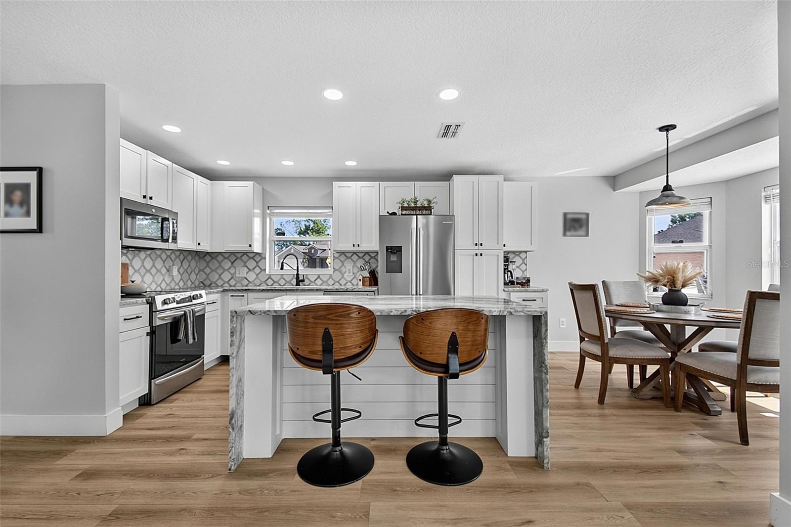 1 Round Tree Dr Property Photo 15