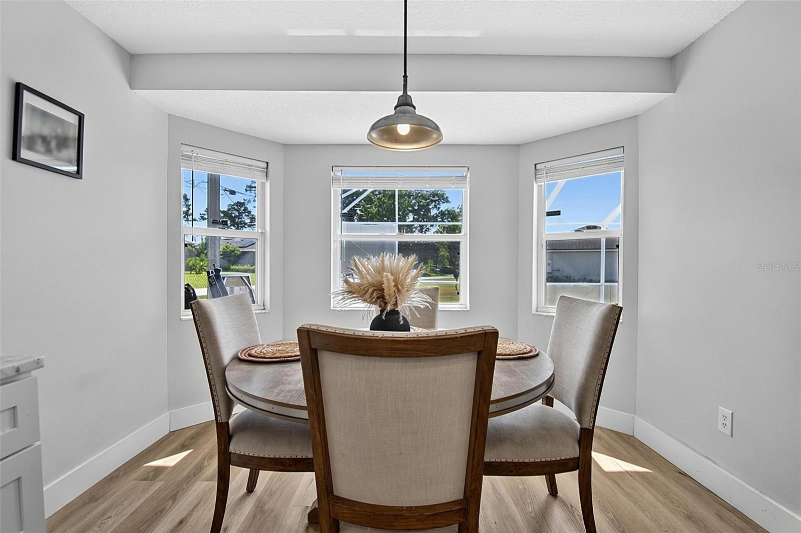 1 Round Tree Dr Property Photo 18