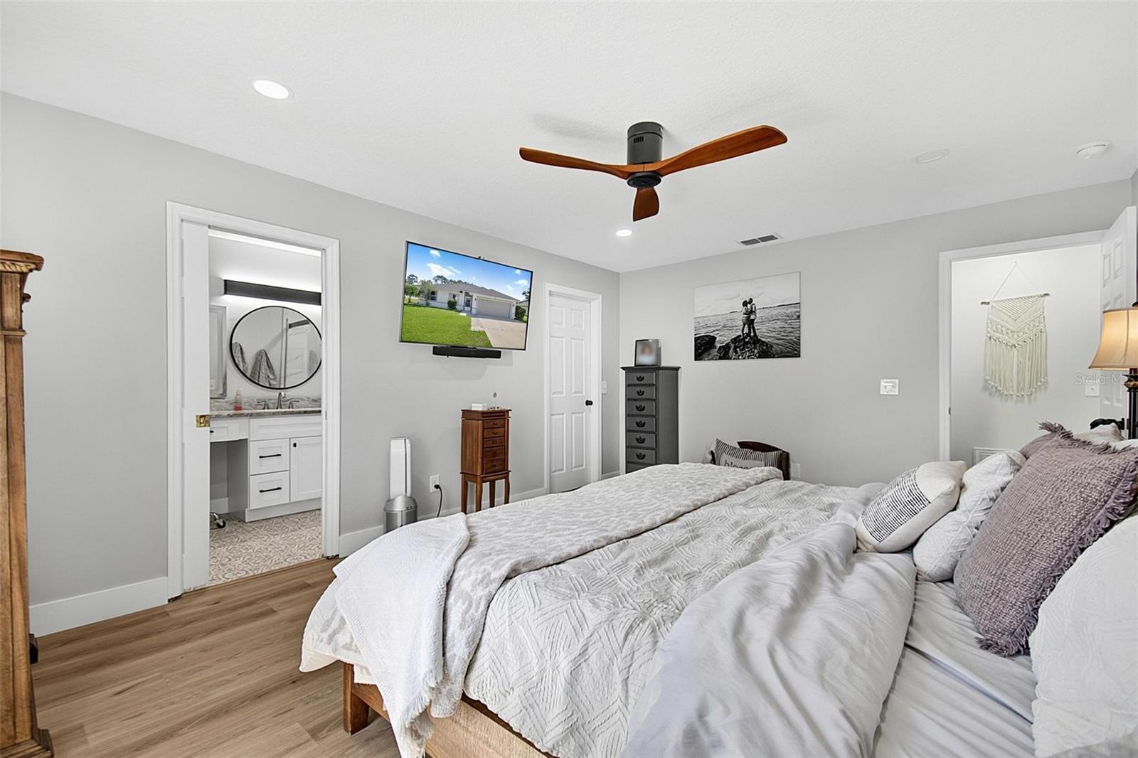 1 Round Tree Dr Property Photo 29