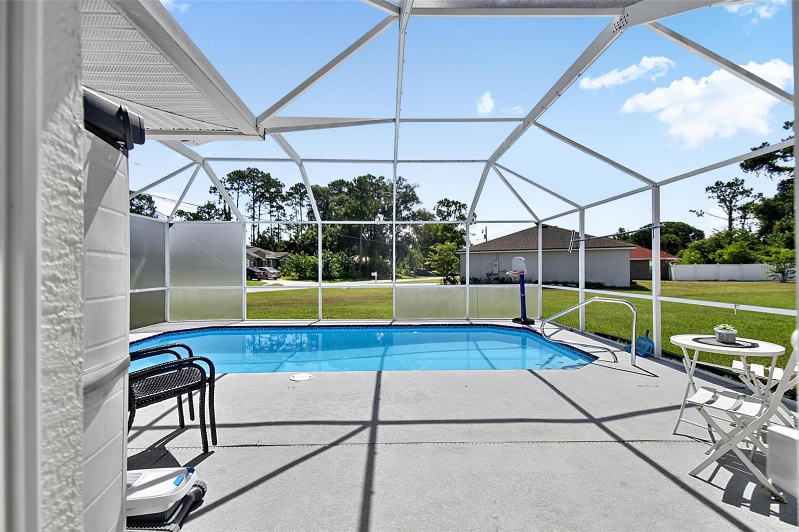 1 Round Tree Dr Property Photo 42