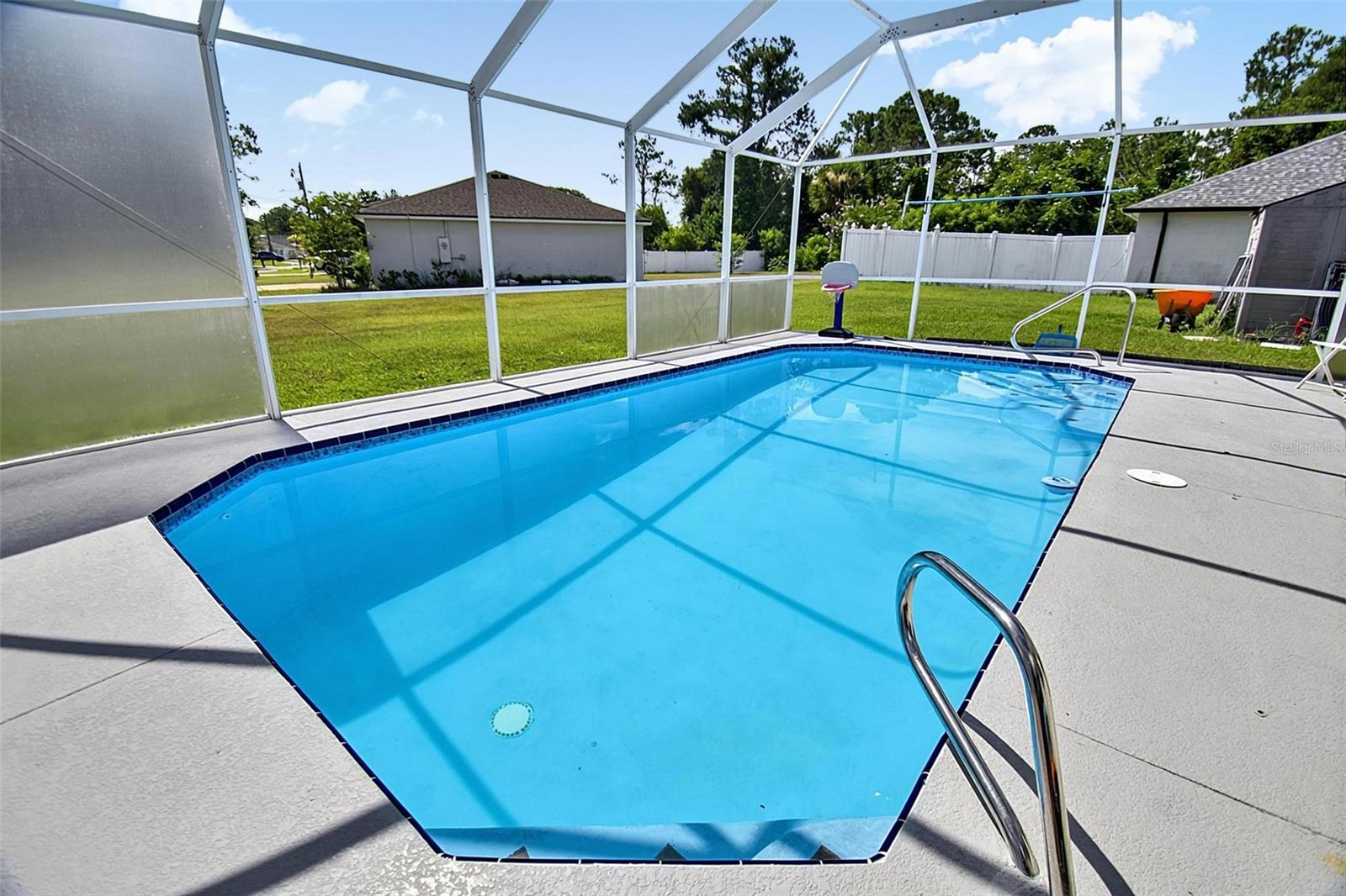 1 Round Tree Dr Property Photo 46
