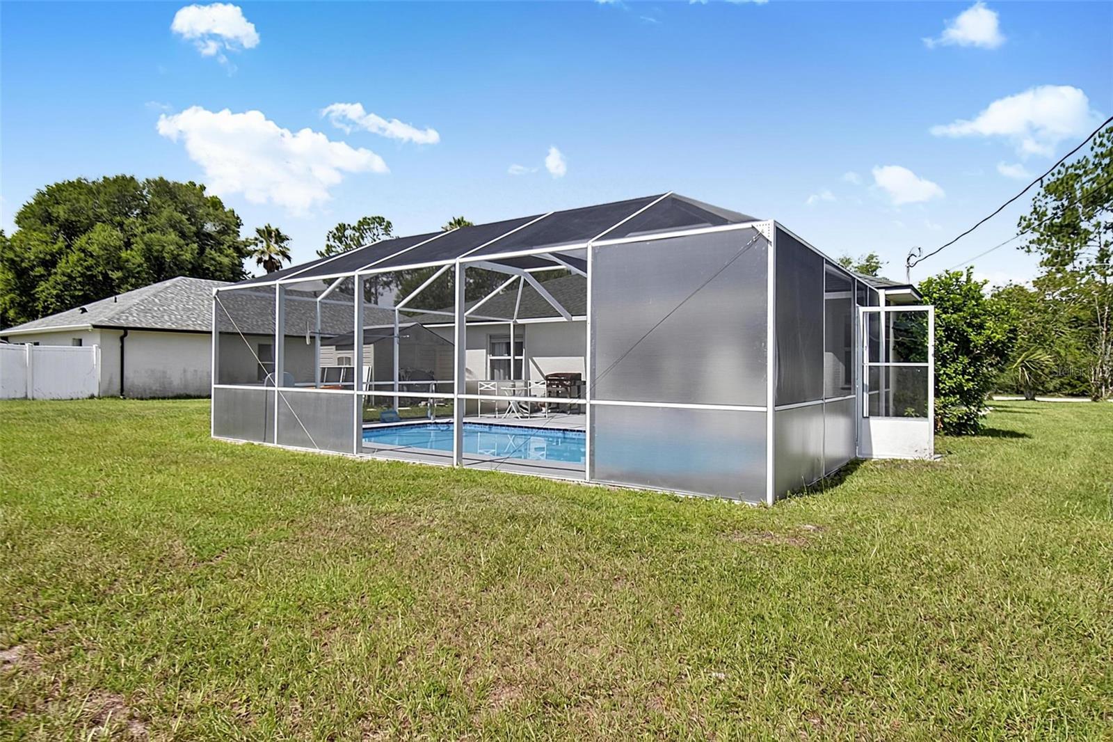 1 Round Tree Dr Property Photo 48