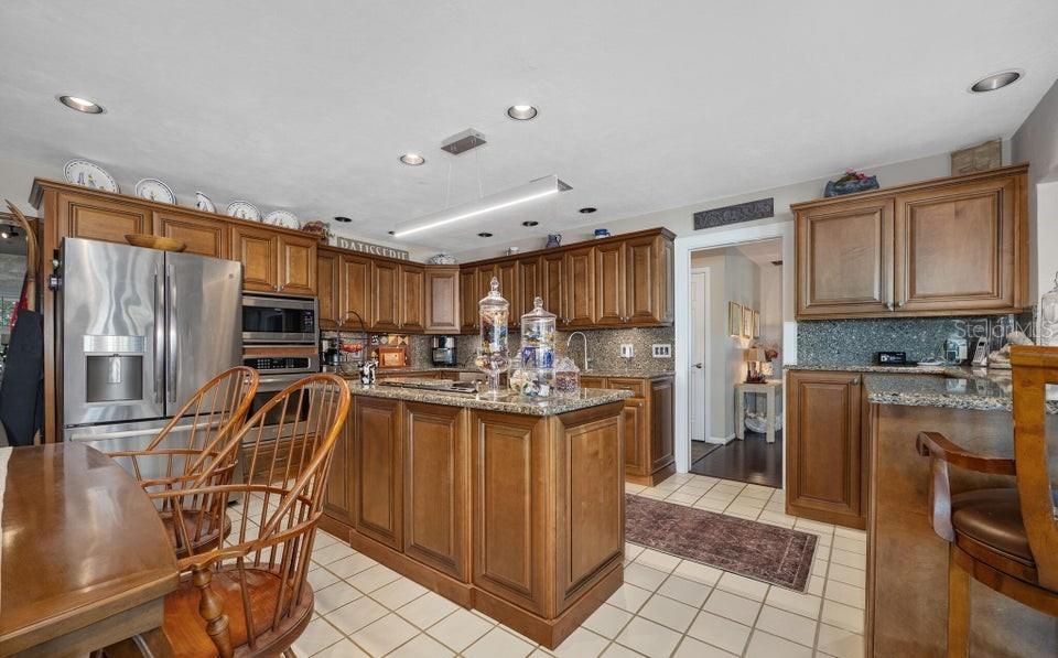 776 Riverside Dr Property Photo 12