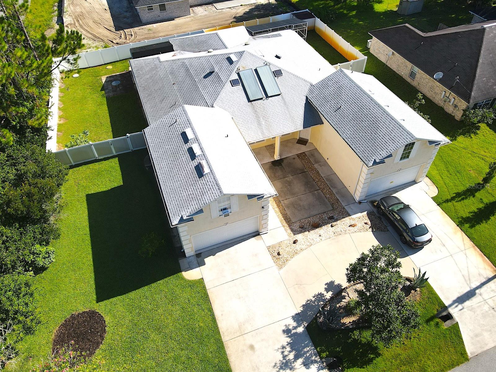 20 Regis Ln #a Property Photo 2