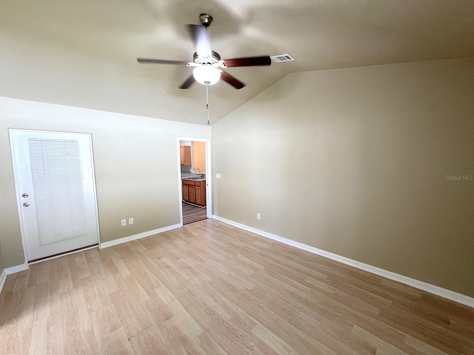 20 Regis Ln #a Property Photo 19