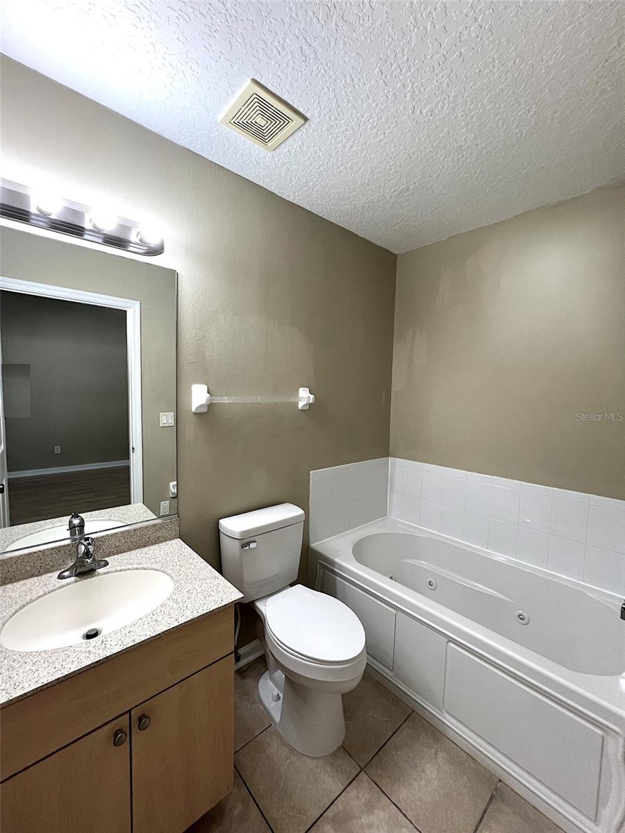 20 Regis Ln #a Property Photo 20