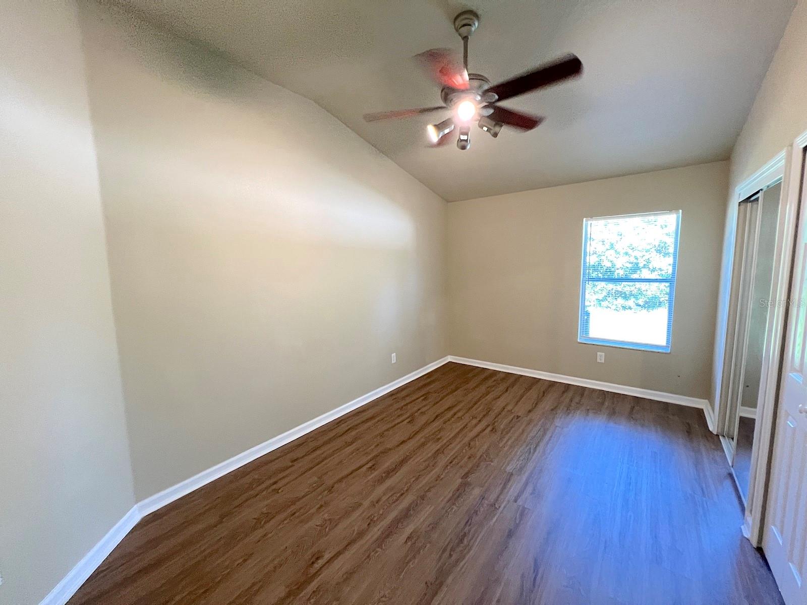 20 Regis Ln #a Property Photo 25