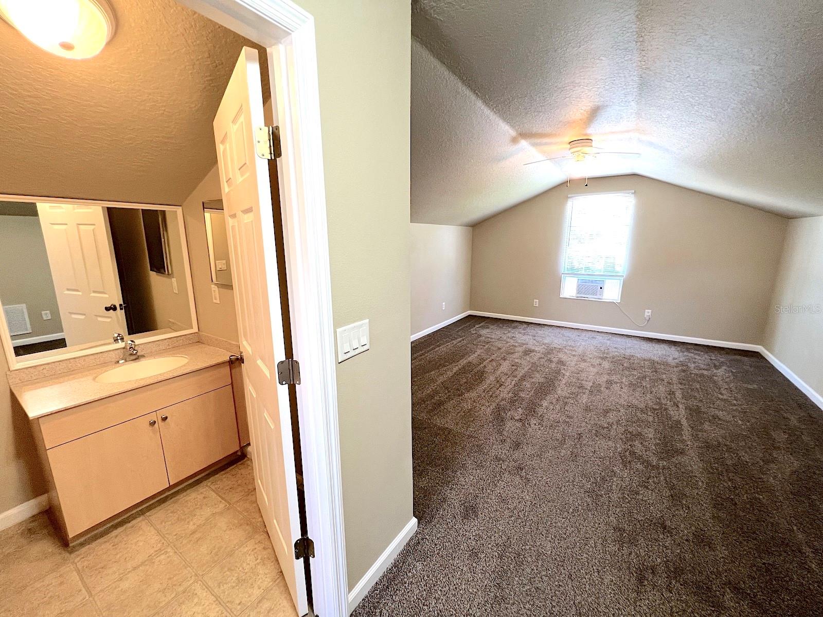 20 Regis Ln #a Property Photo 30