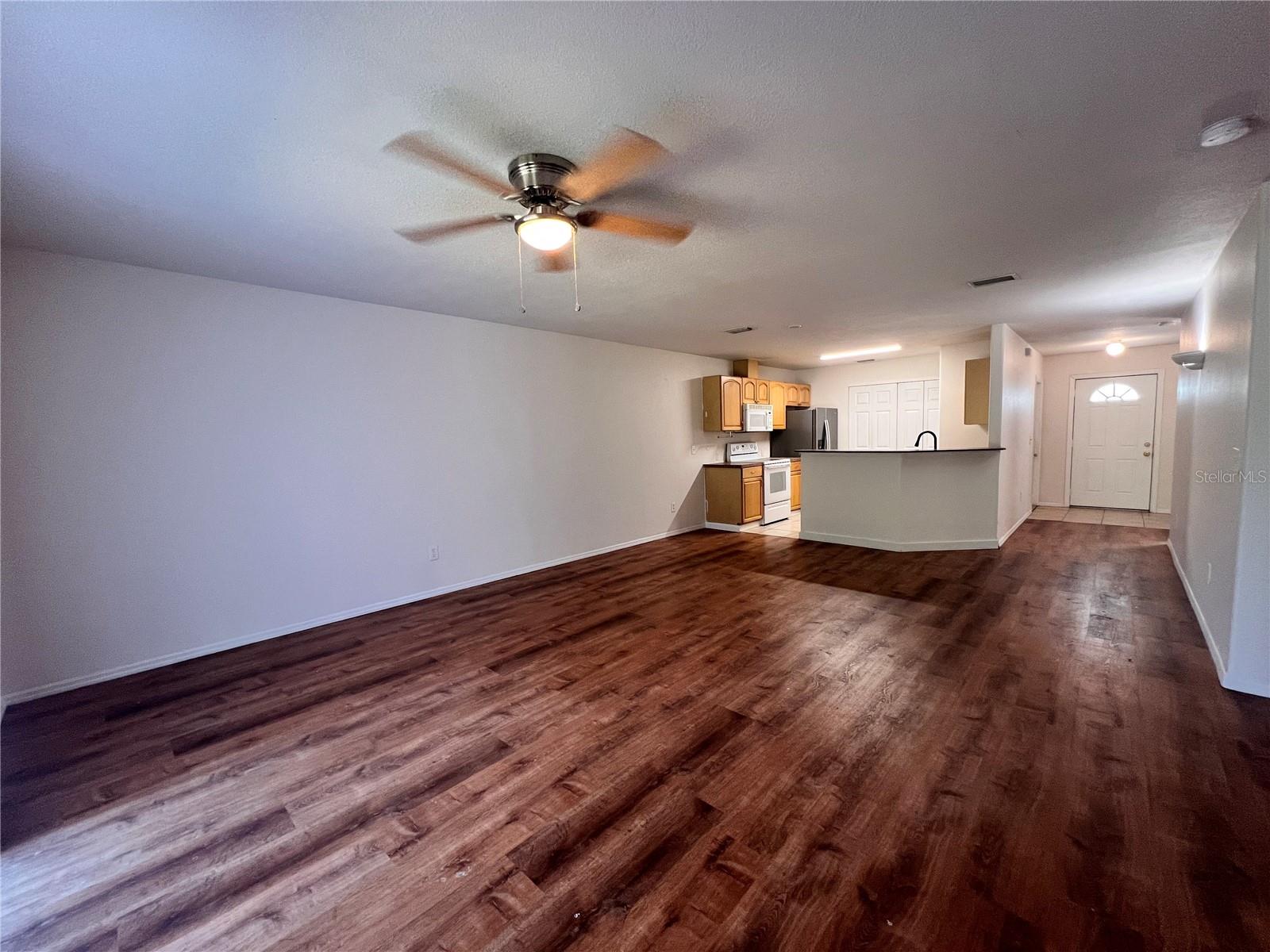 4 Prospect Ln #a Property Photo 2