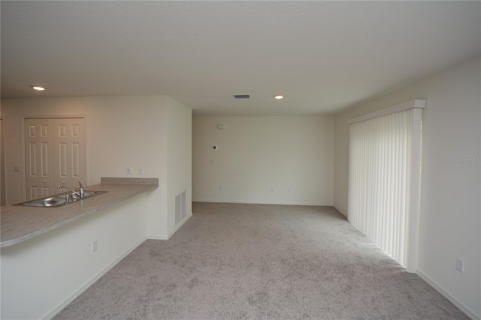 38 Baltimore Ln Property Photo 5