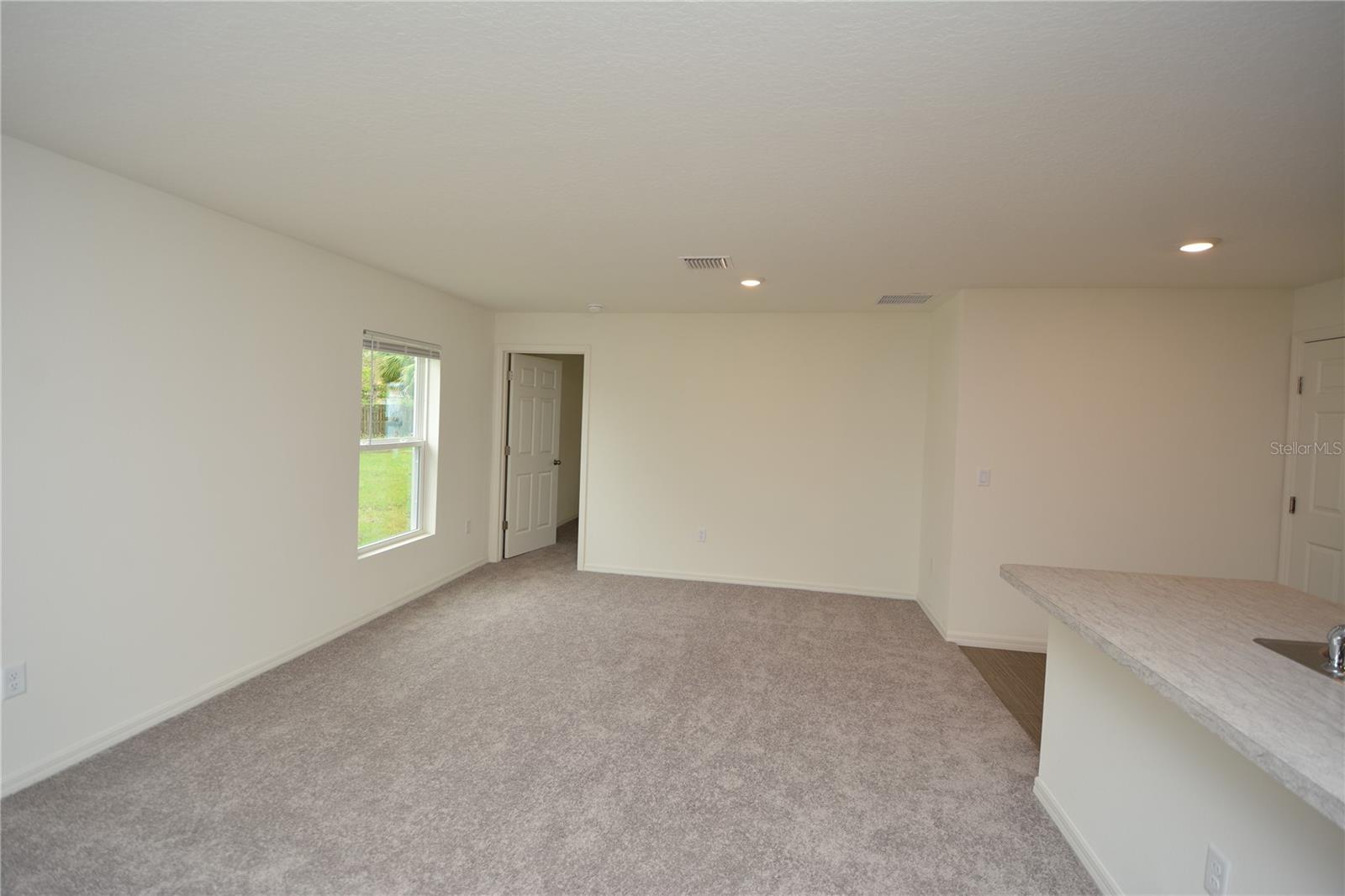 38 Baltimore Ln Property Photo 14