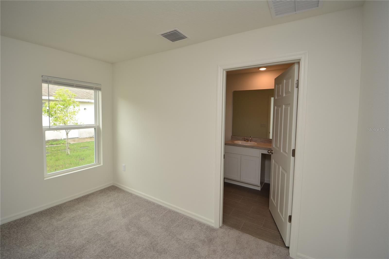 38 Baltimore Ln Property Photo 18