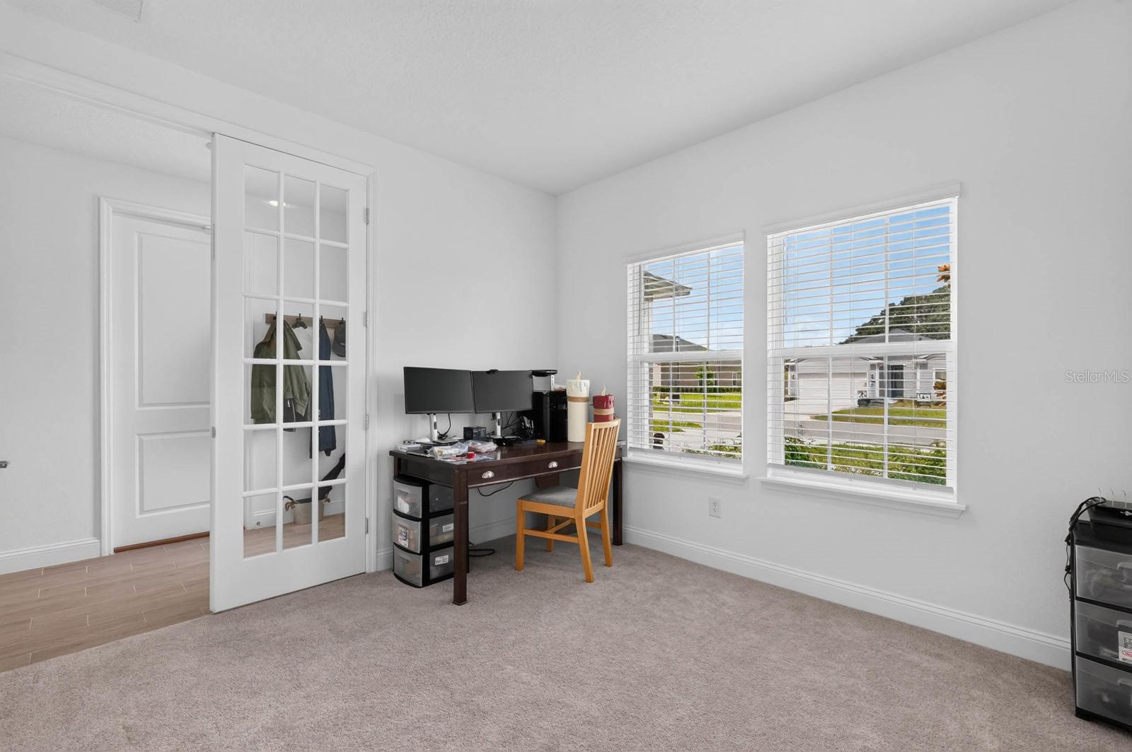 2173 Raglan Cir Property Photo 8