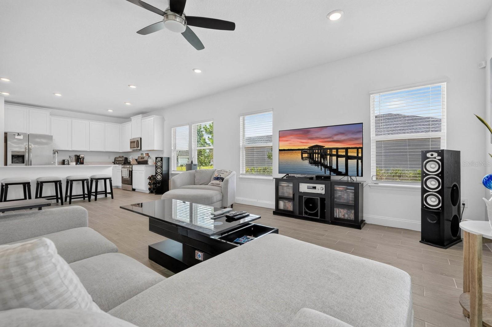 2173 Raglan Cir Property Photo 11