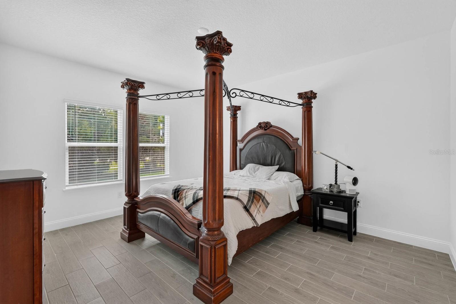 2173 Raglan Cir Property Photo 17