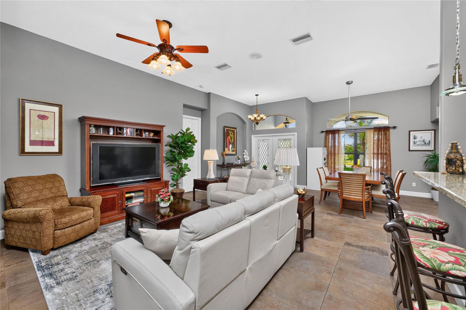 25279 Punta Madryn Ave Property Photo 10