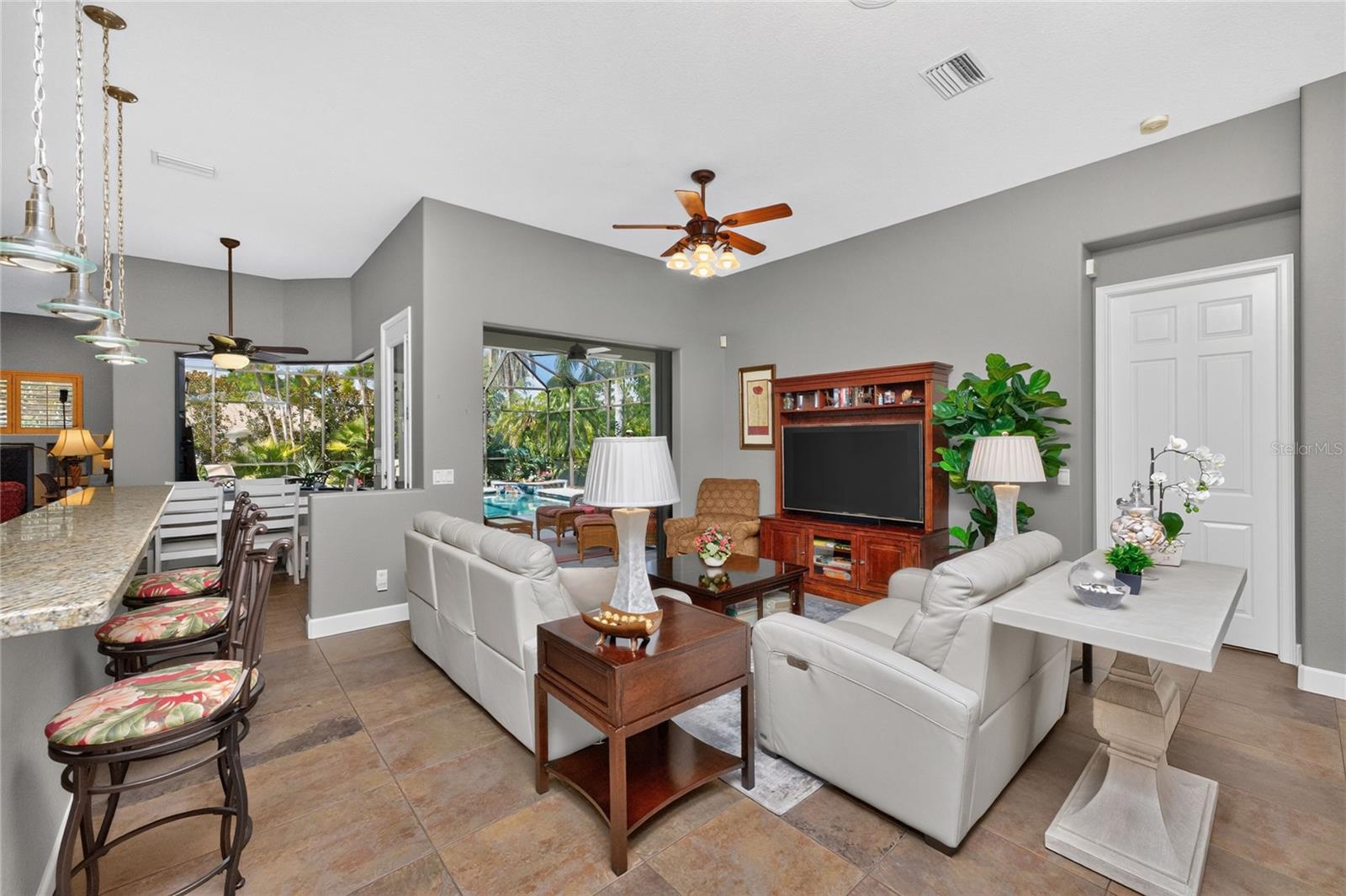 25279 Punta Madryn Ave Property Photo 15