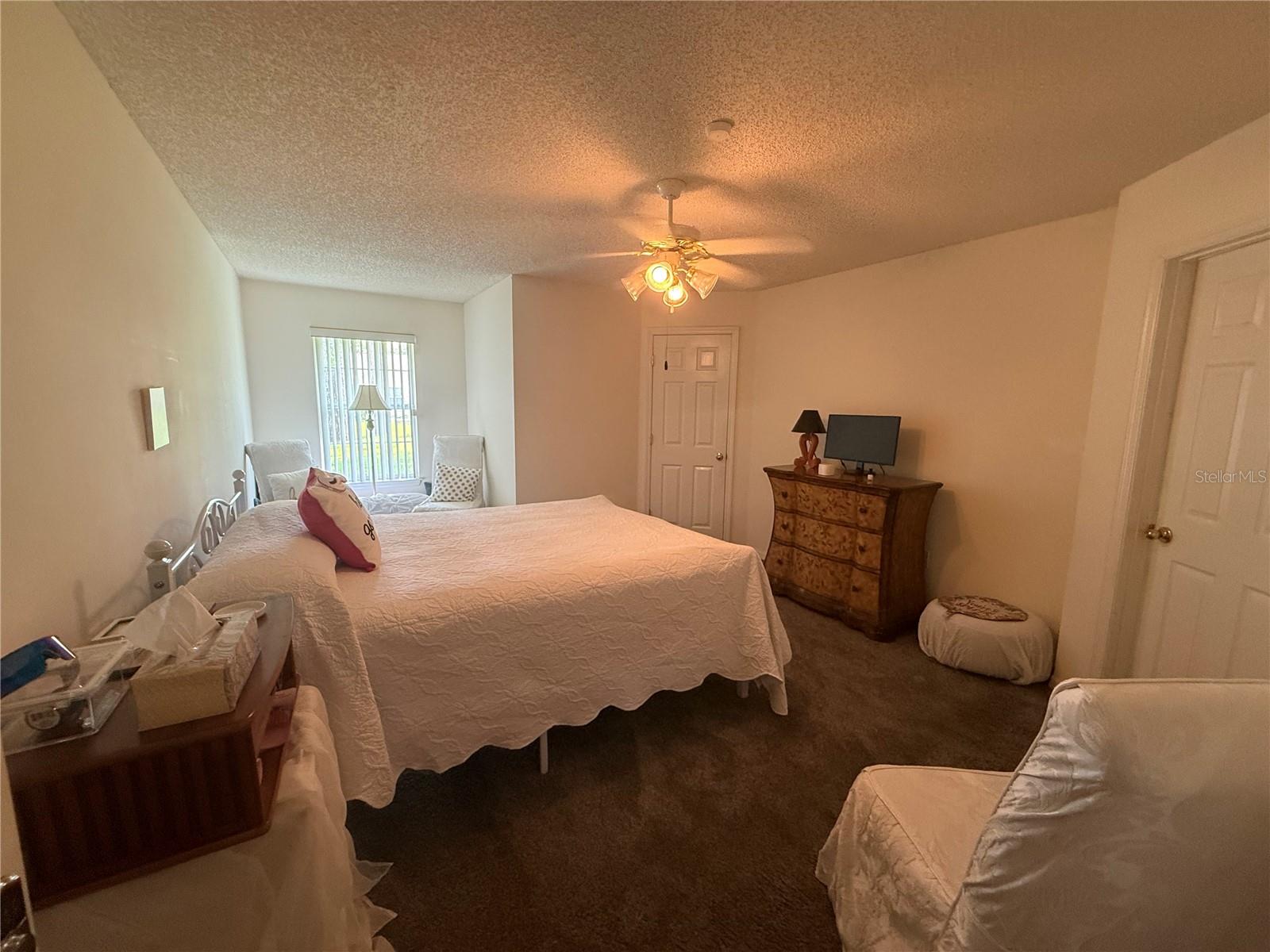 4 Ballard Ln Property Photo 11