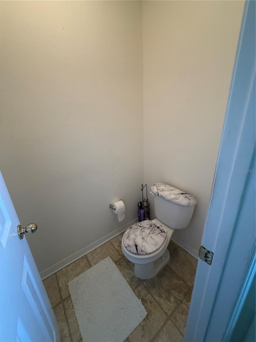 4 Ballard Ln Property Photo 15