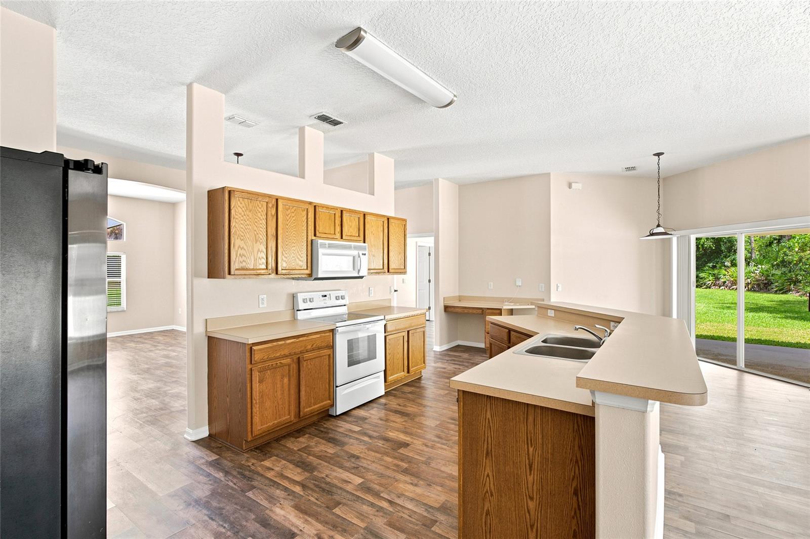 103 Woodside Dr Property Photo 14