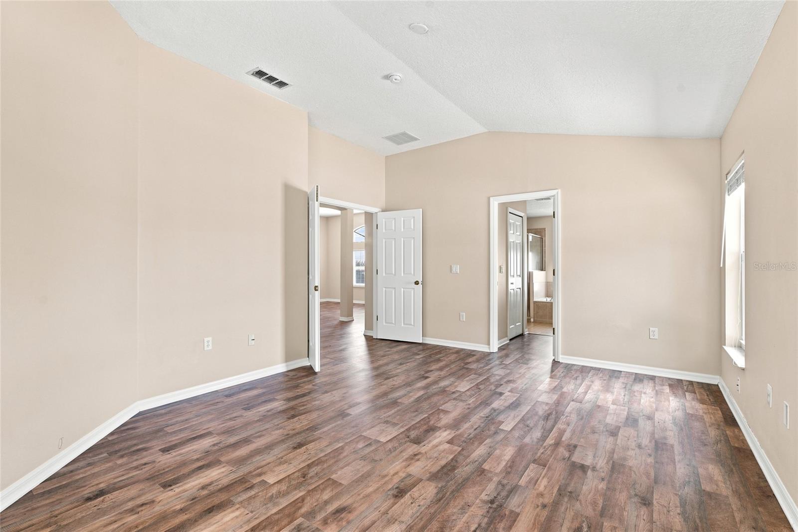 103 Woodside Dr Property Photo 21
