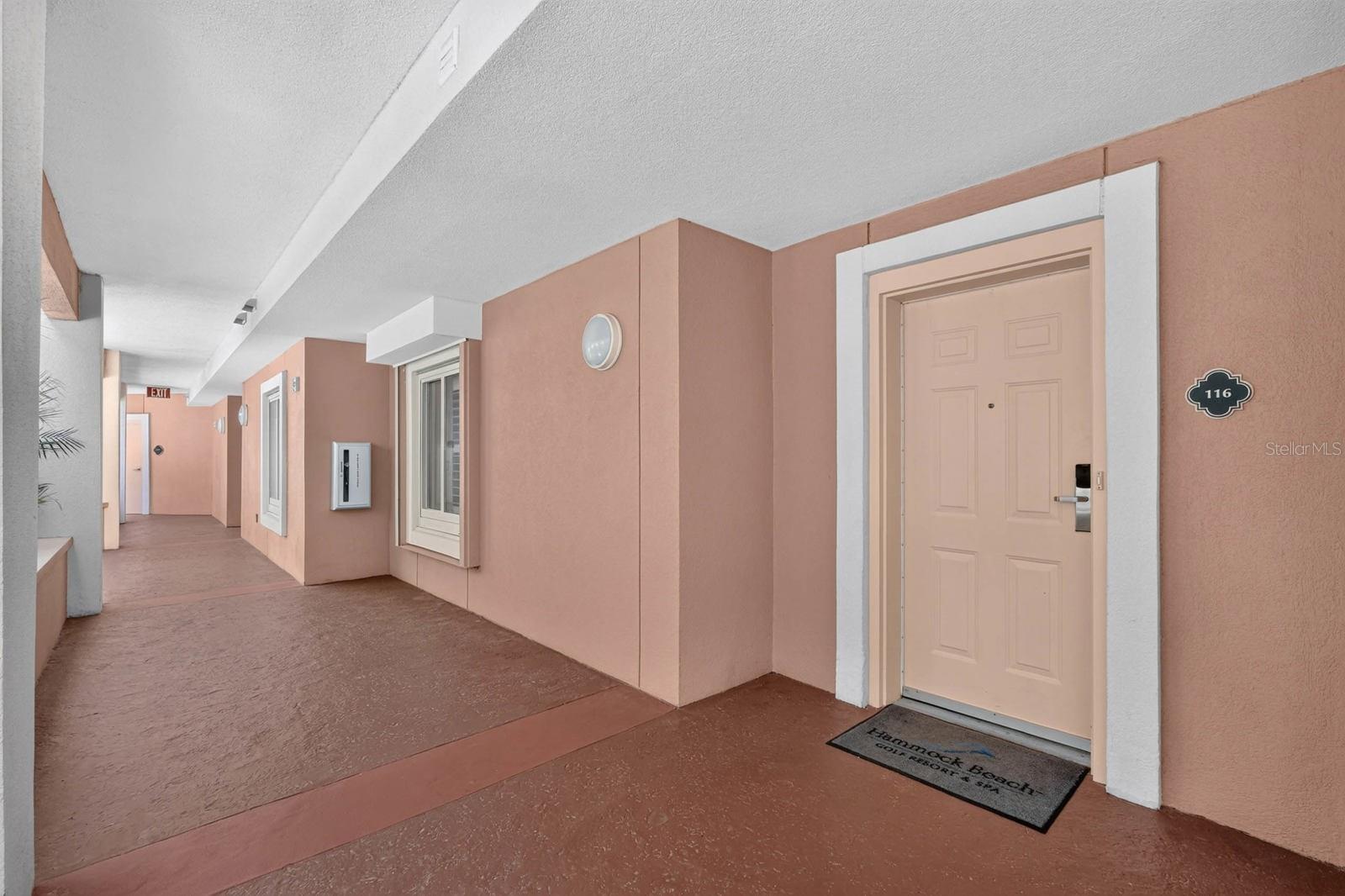 200 Ocean Crest Dr #116 Property Photo 2
