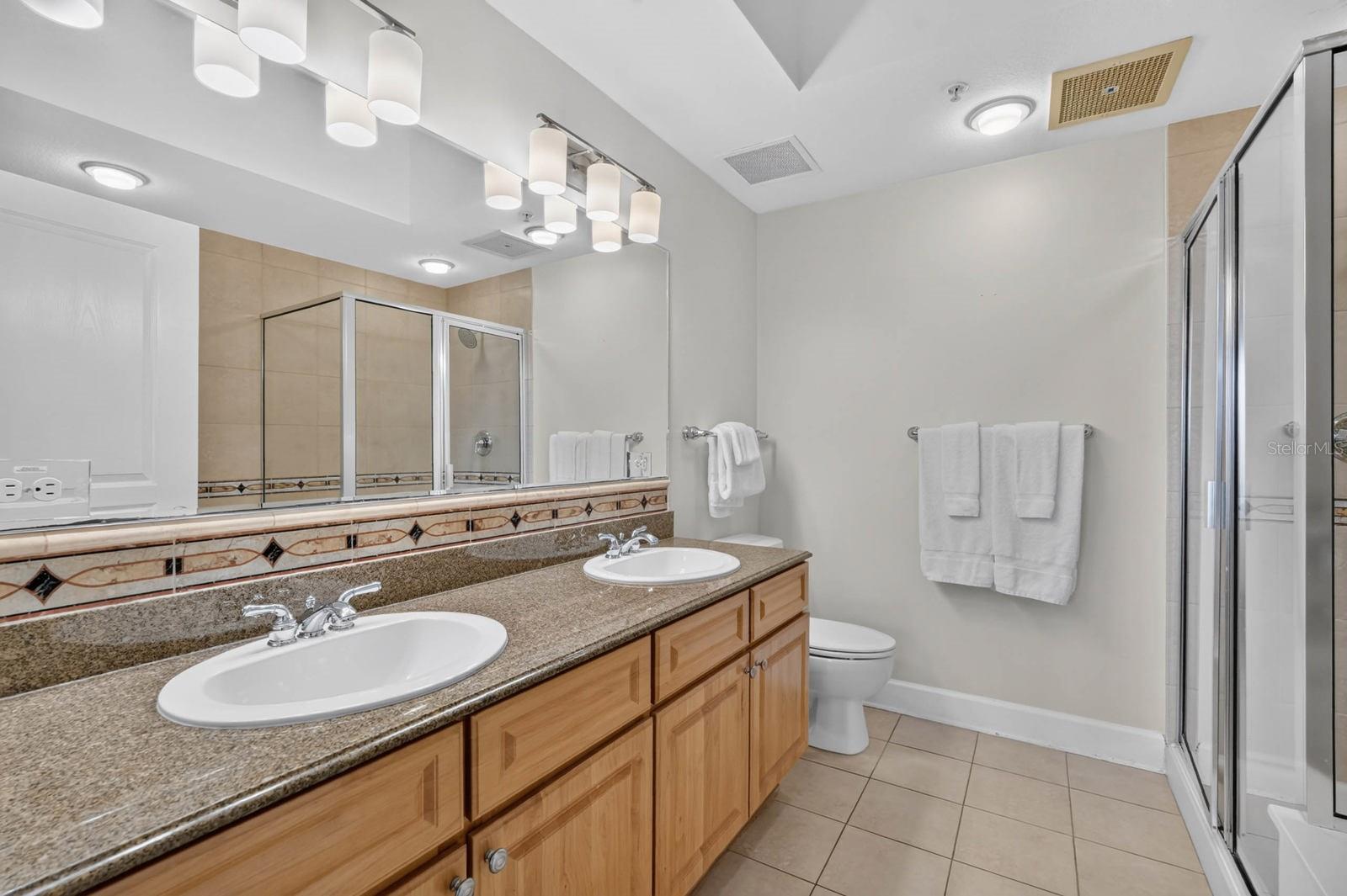 200 Ocean Crest Dr #116 Property Photo 21