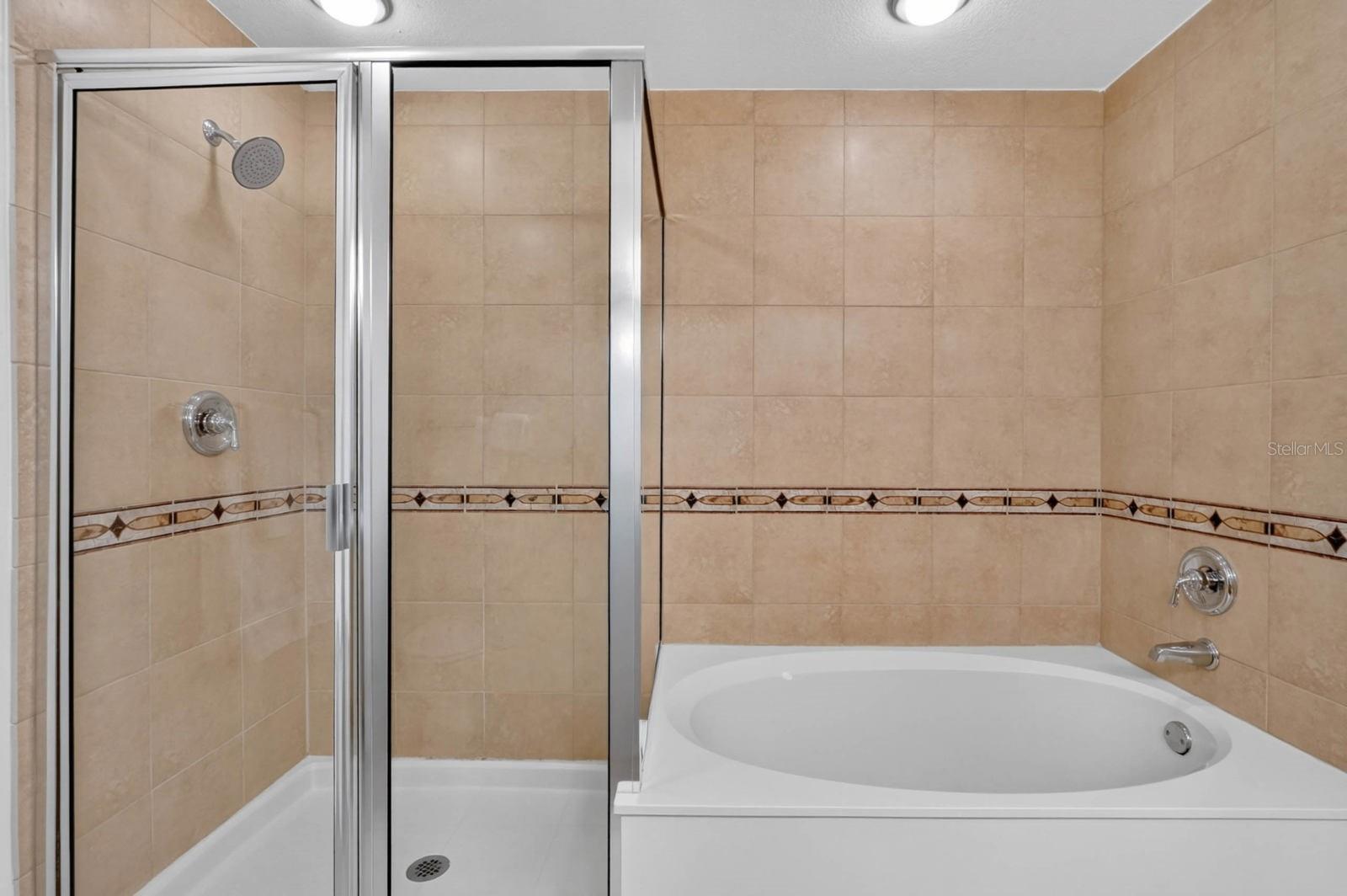 200 Ocean Crest Dr #116 Property Photo 22