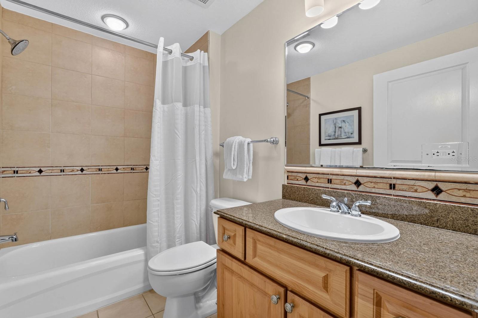 200 Ocean Crest Dr #116 Property Photo 25