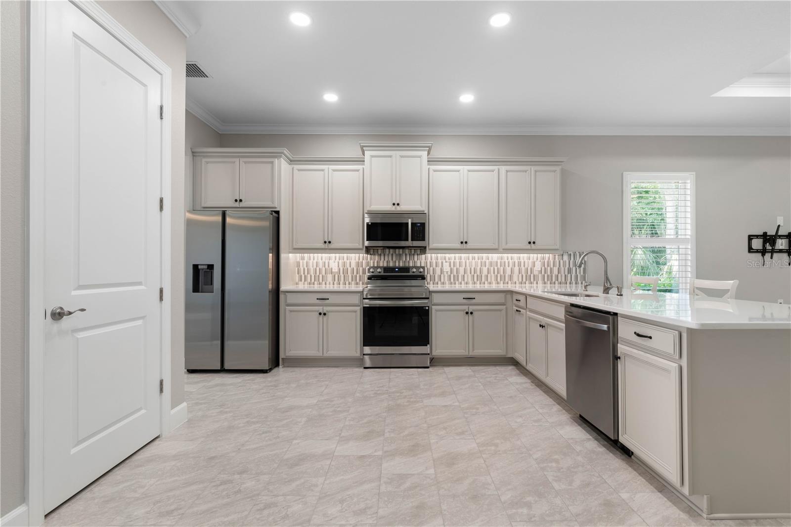 41 Riverview Bnd N Property Photo 9