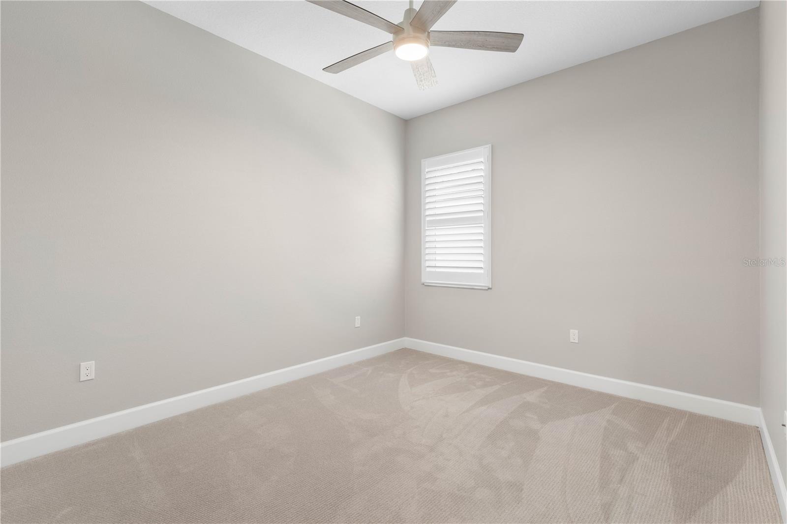41 Riverview Bnd N Property Photo 33
