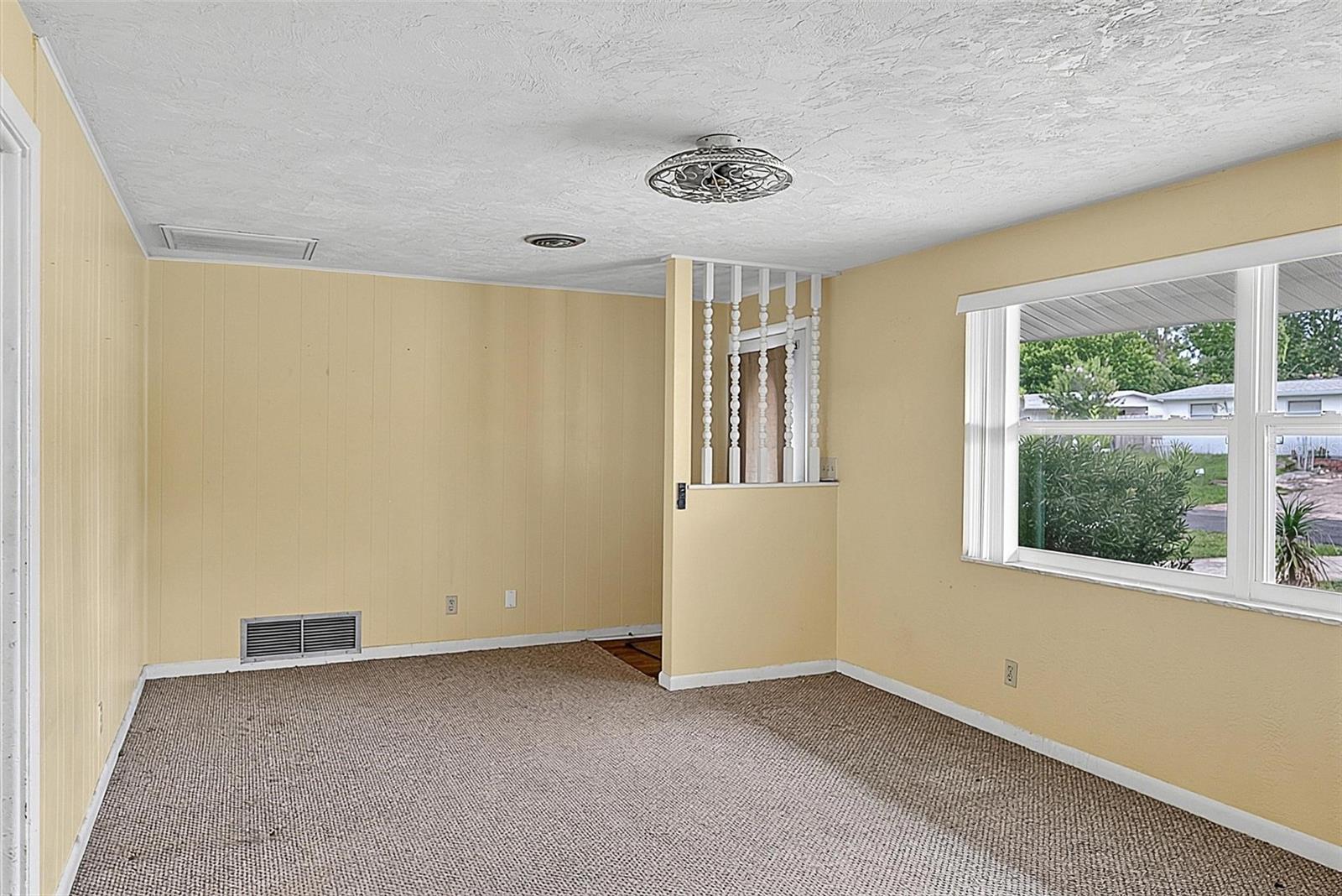 1508 Wildrose Ln Property Photo 5
