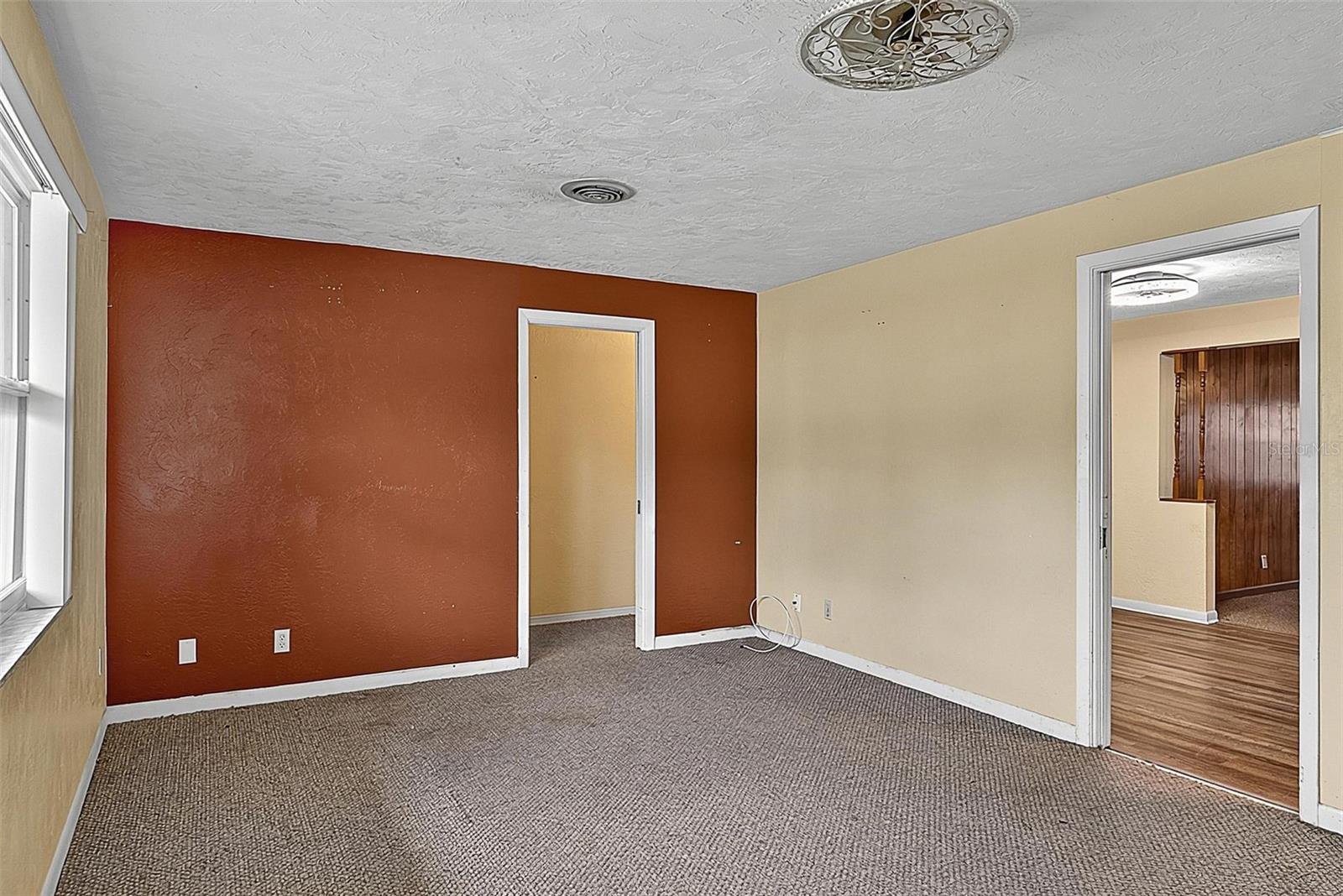 1508 Wildrose Ln Property Photo 7