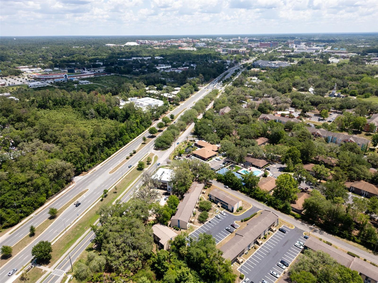 2811 Sw Archer Rd #c18 Property Photo 2