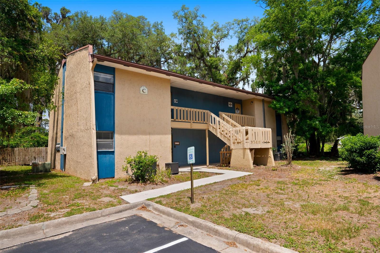 2811 Sw Archer Rd #c18 Property Photo 12