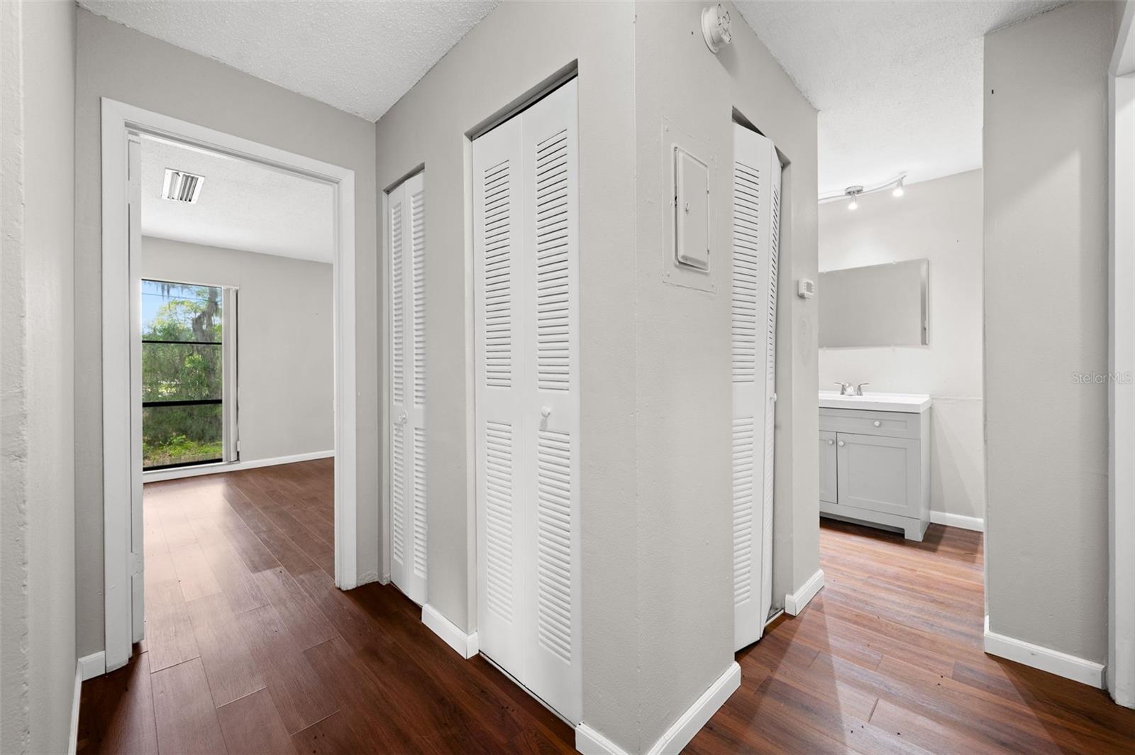 2811 Sw Archer Rd #c18 Property Photo 25