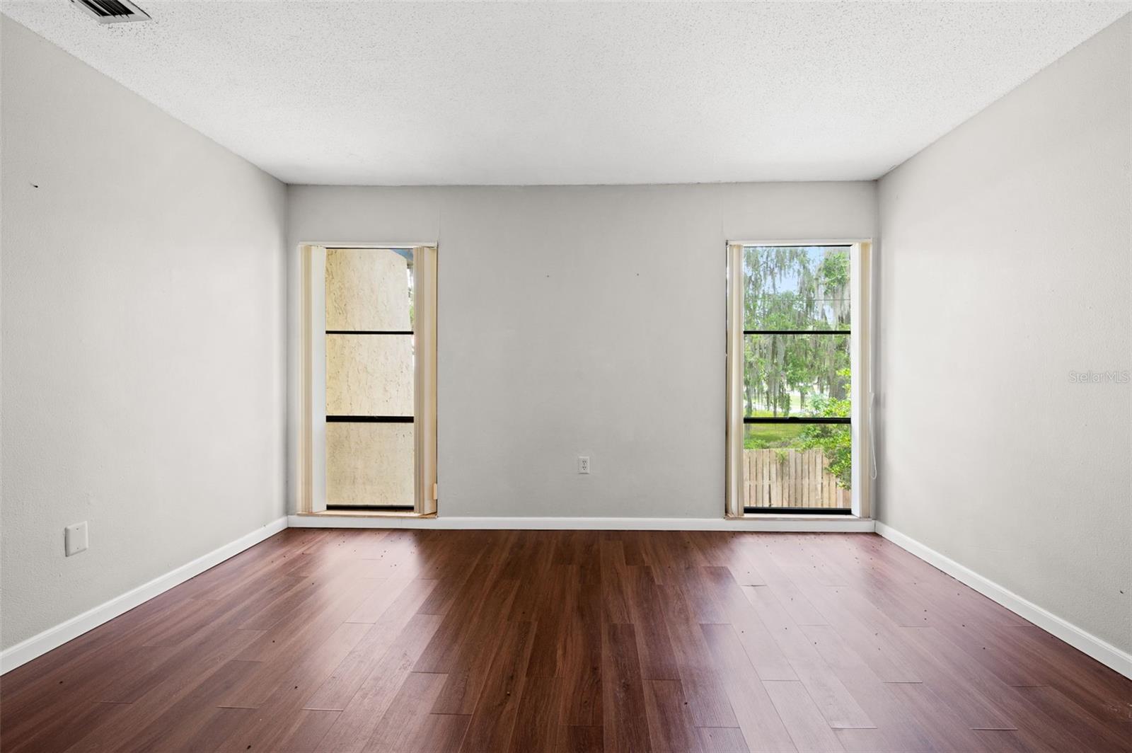 2811 Sw Archer Rd #c18 Property Photo 28