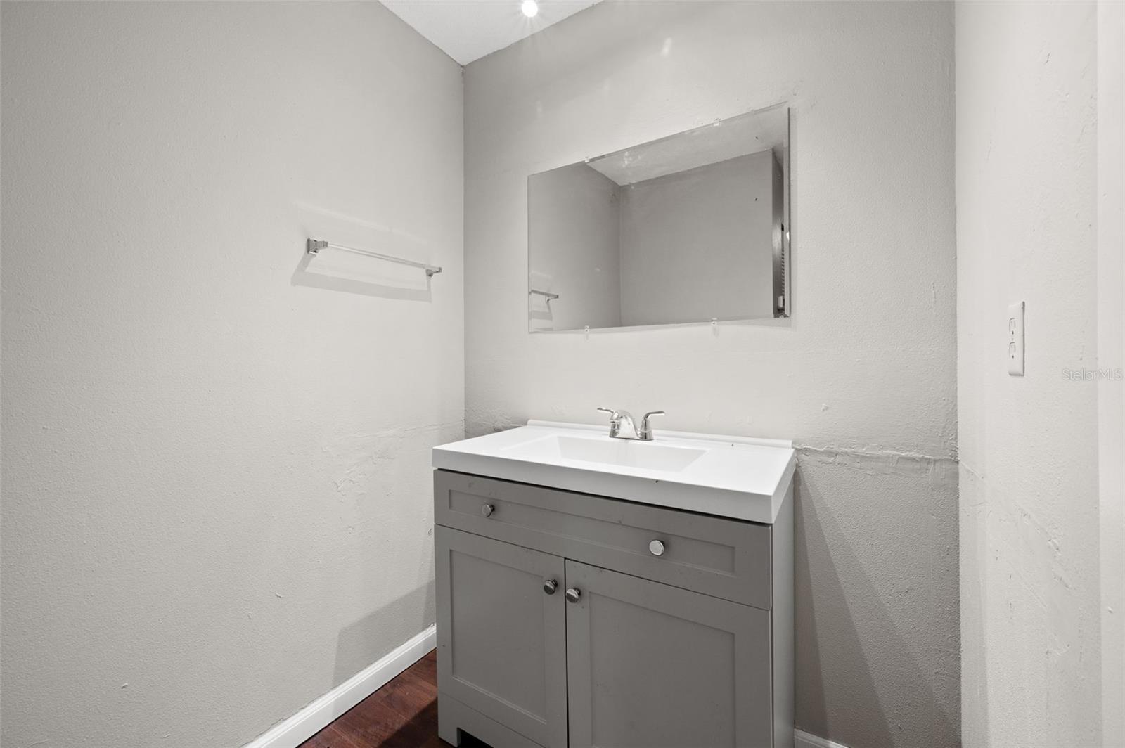 2811 Sw Archer Rd #c18 Property Photo 29