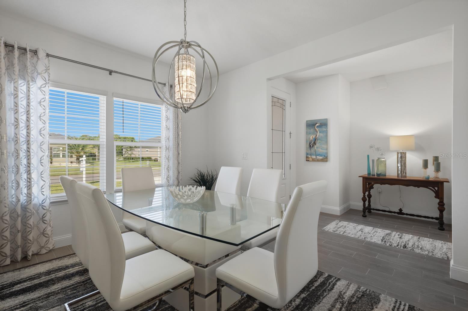 2110 Raglan Cir Property Photo 6