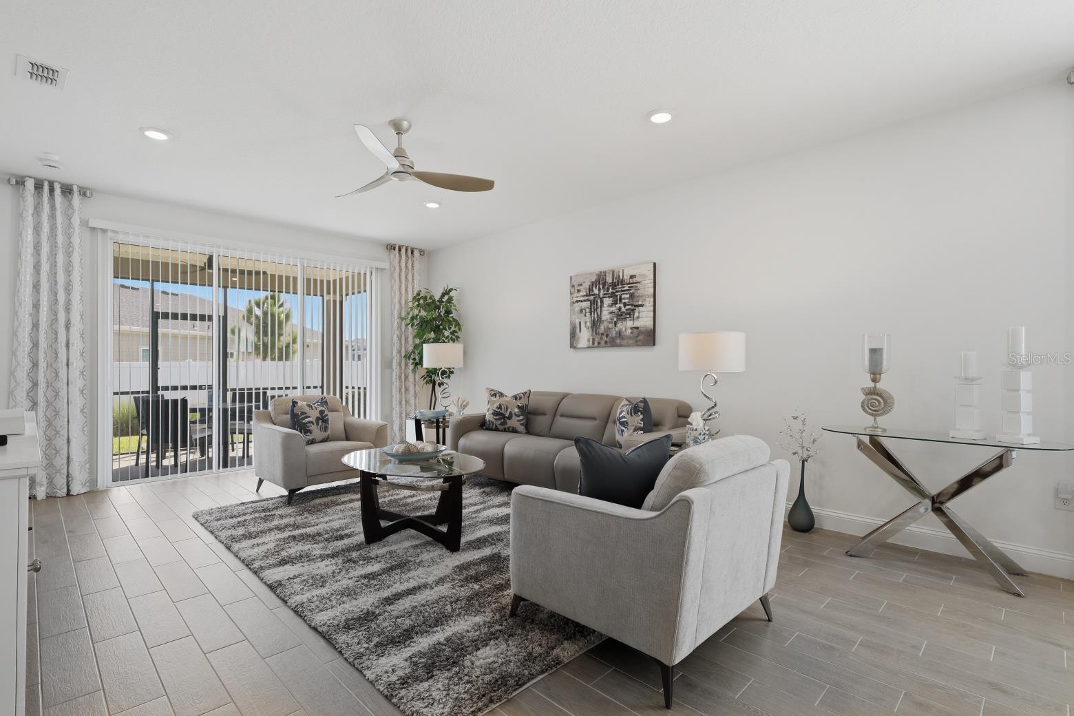 2110 Raglan Cir Property Photo 12