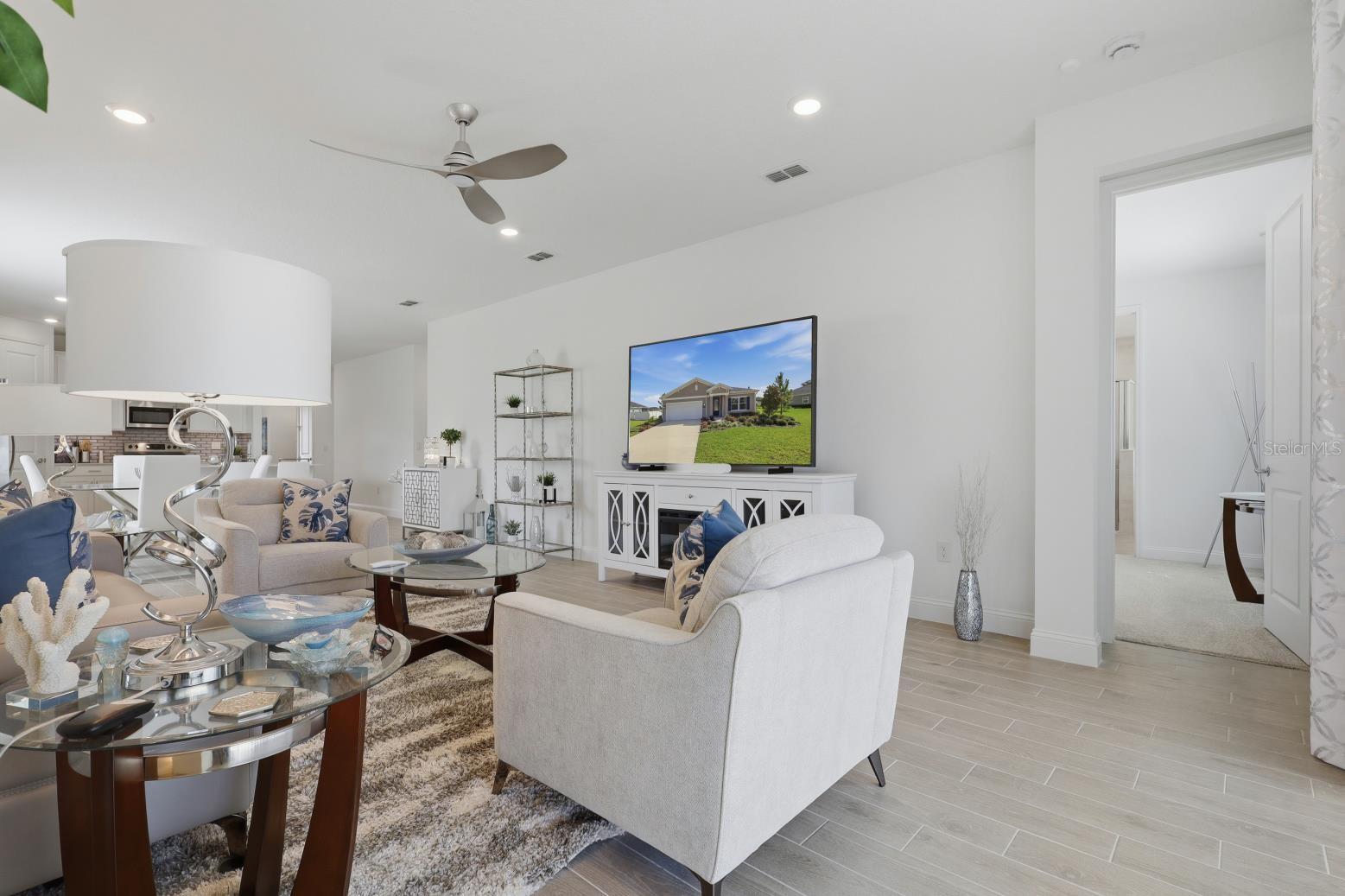 2110 Raglan Cir Property Photo 15