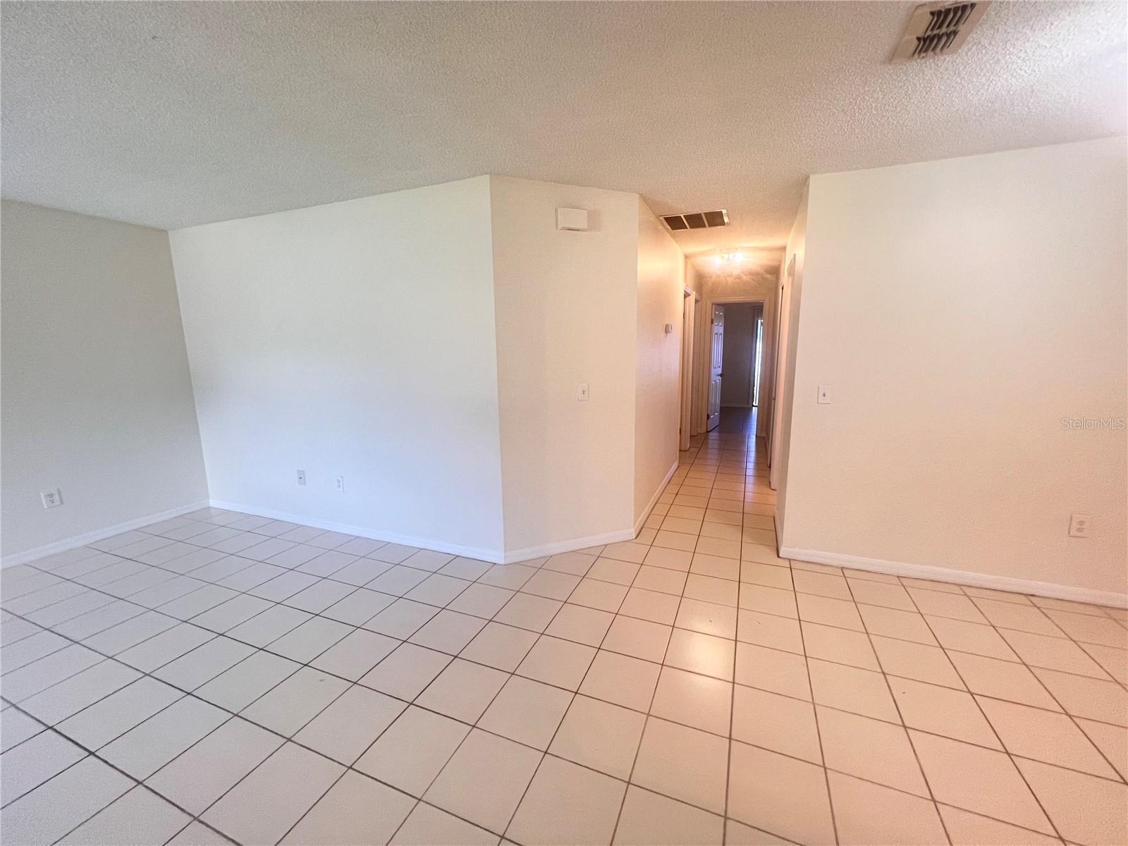 73 Providence Ln #a Property Photo 2