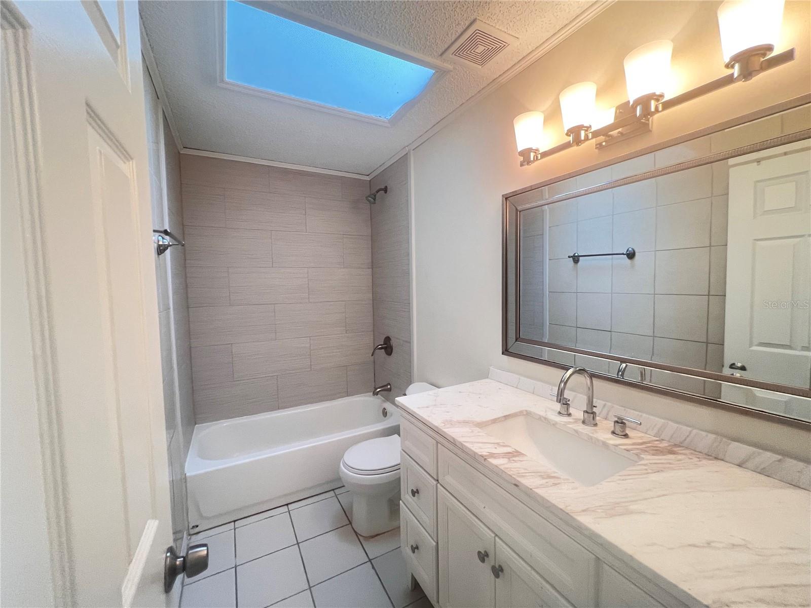 73 Providence Ln #a Property Photo 9