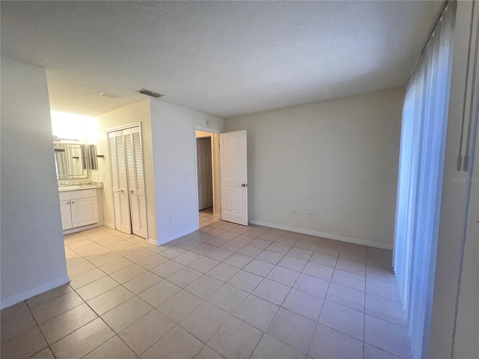 73 Providence Ln #a Property Photo 16