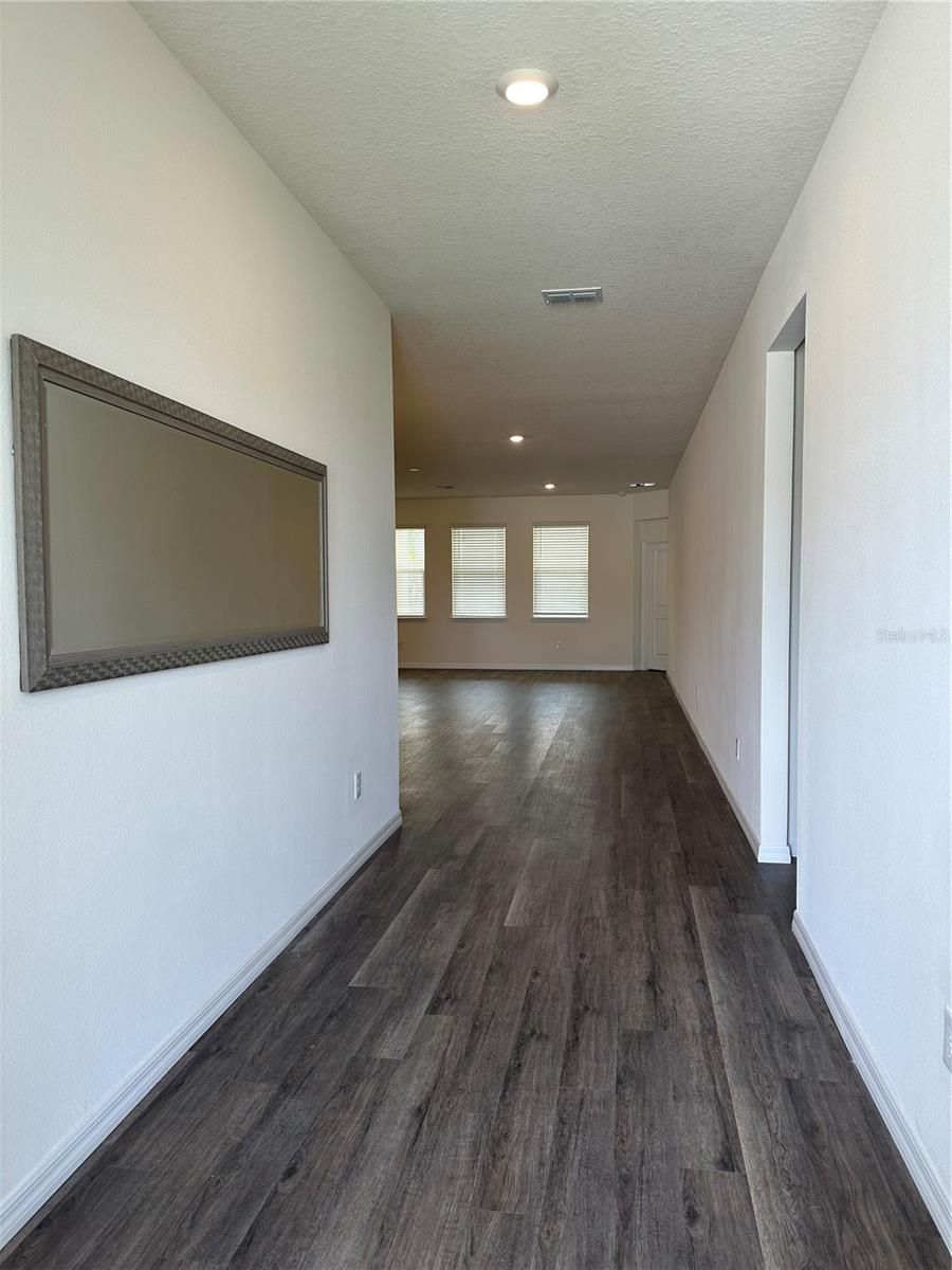 3272 Arch Ave Property Photo 3