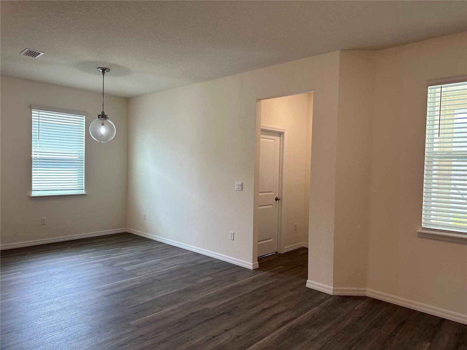 3272 Arch Ave Property Photo 20
