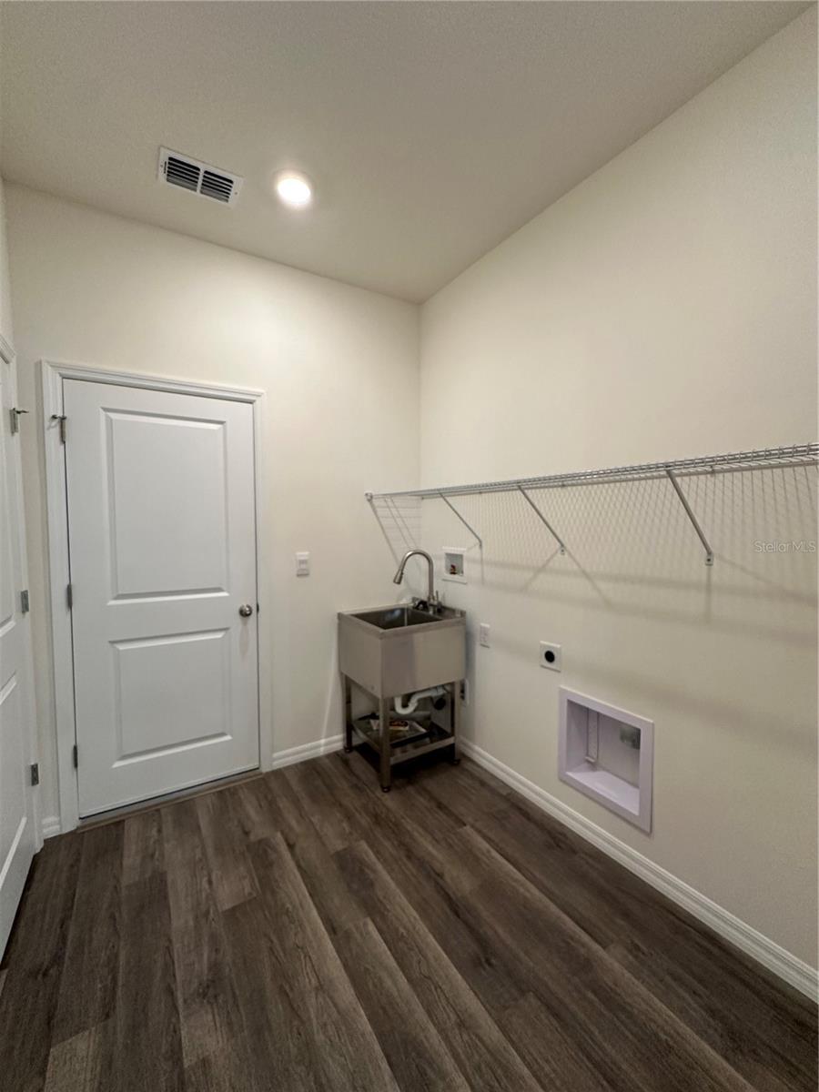 3272 Arch Ave Property Photo 43