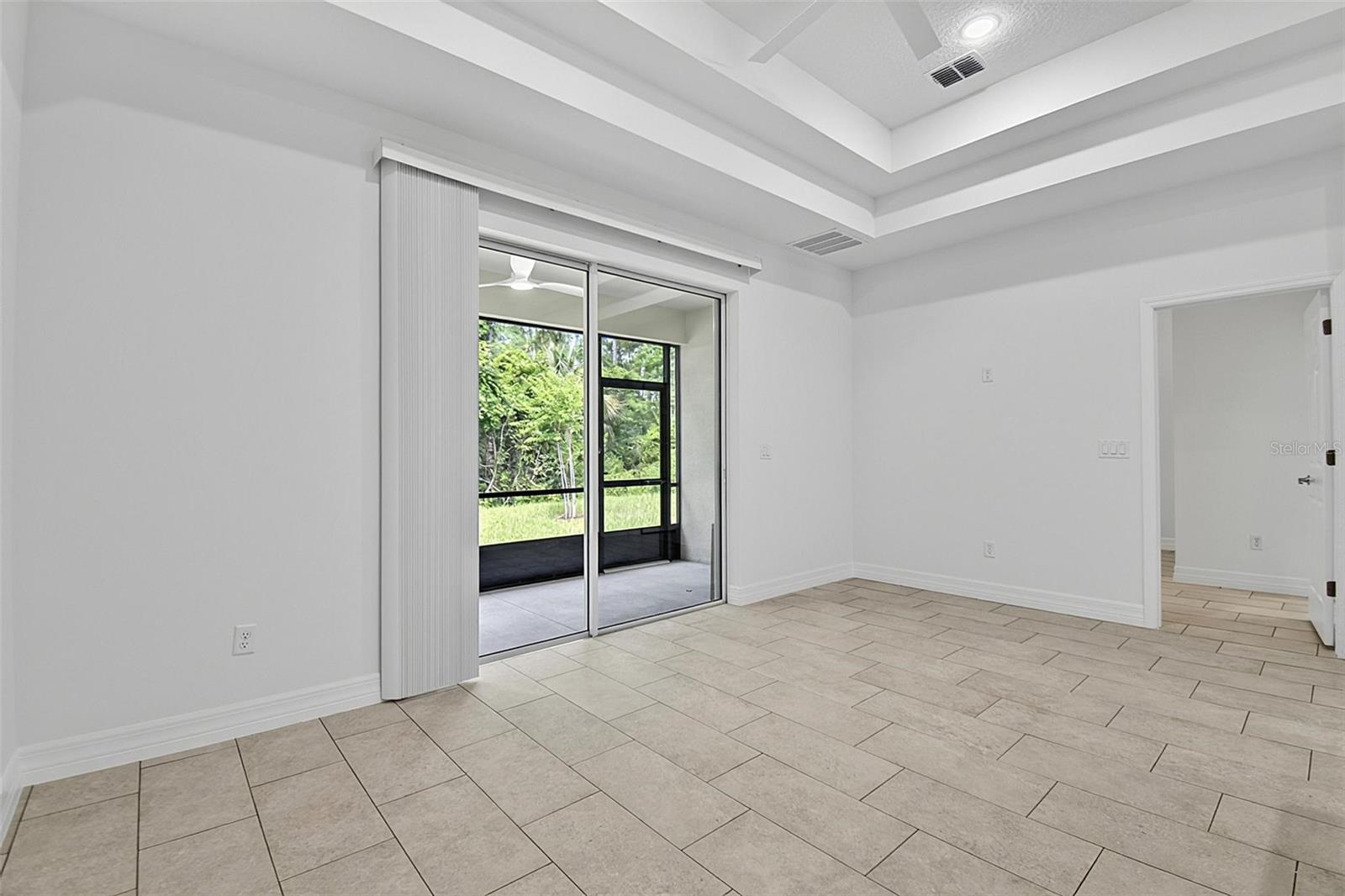 14 Ullynn Pl #b Property Photo 17