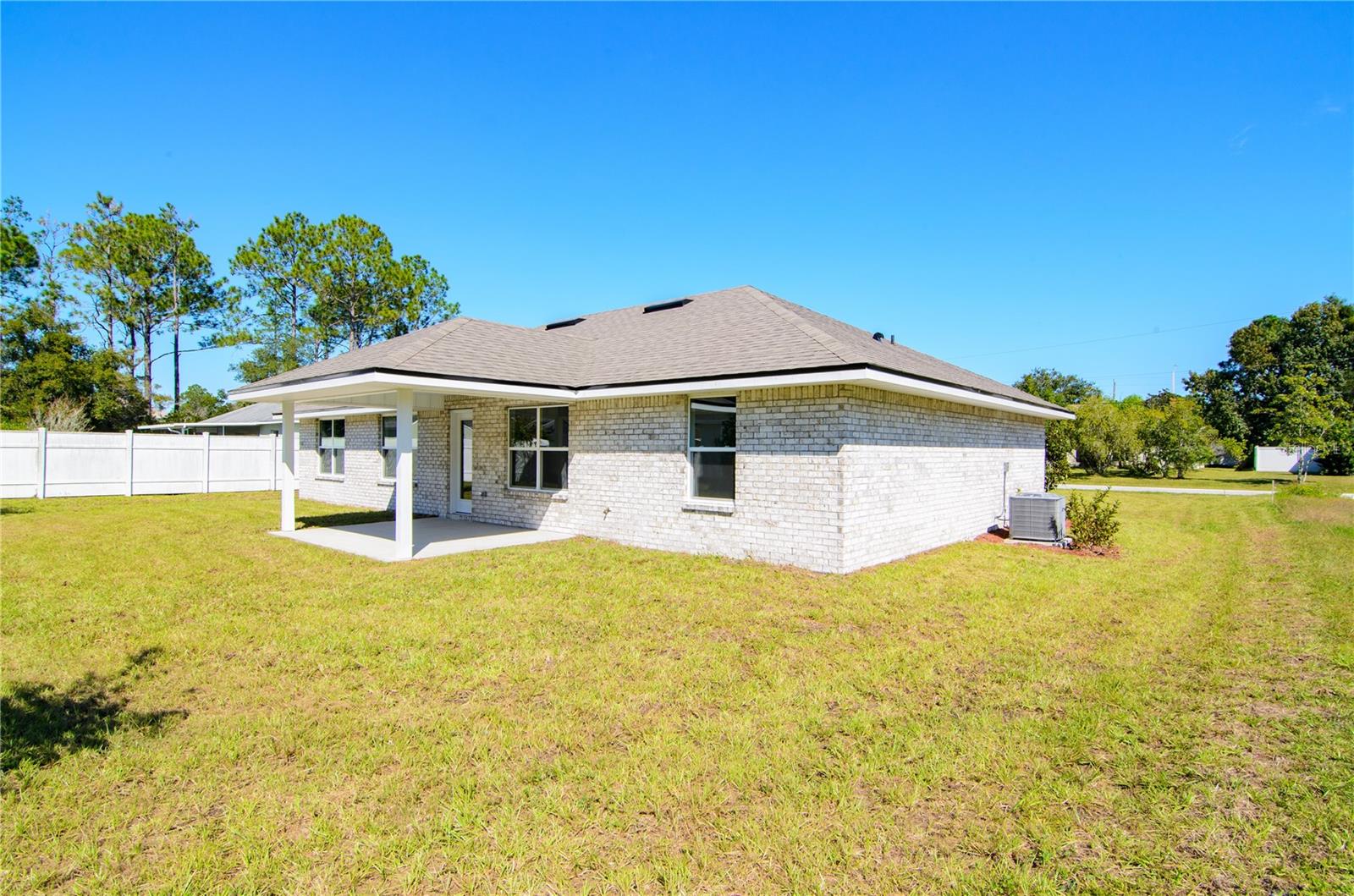57 Radcliffe Dr Property Photo 35